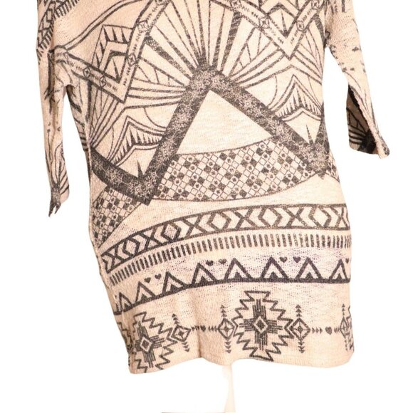 🎊3 FOR $10 GINGER G WOMENS SMALL BEIGE WOOL PATTERN TOP - Picture 2 of 4